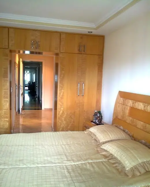 Apartamento com 3 quartos à venda, 202m2 em Vila Regente Feijó, São Paulo - SP - imagem 3 Foto 3 de Apartamento com 3 quartos à venda, 202m2 em Vila Regente Feijó, São Paulo - SP