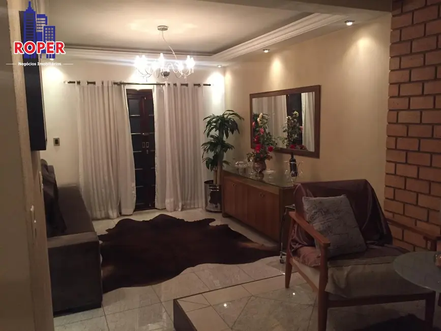 Casa com 4 quartos à venda, 550m2 em Vila Libanesa, São Paulo - SP - imagem 9 Foto 9 de Casa com 4 quartos à venda, 550m2 em Vila Libanesa, São Paulo - SP