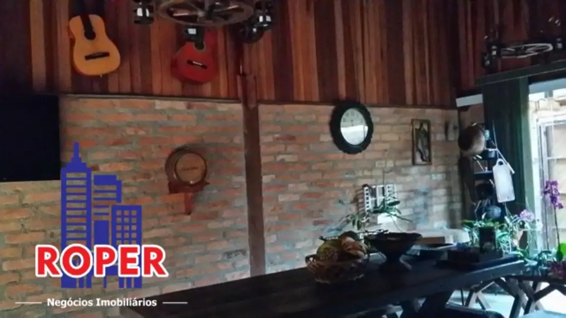 Chácara com 2 quartos à venda, 1800m2 em Chácaras São Guido, Varzea Paulista - SP - imagem 3 Foto 3 de Chácara com 2 quartos à venda, 1800m2 em Chácaras São Guido, Varzea Paulista - SP