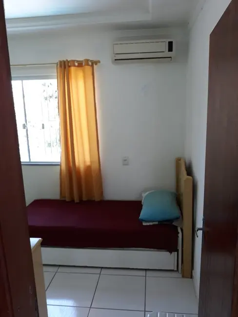 Foto 9 de Apartamento com 2 quartos à venda, 70m2 em Bombinhas - SC