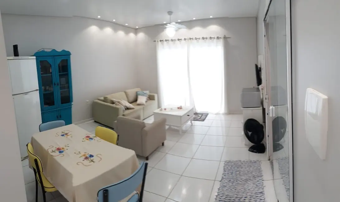 Casa com 1 quarto à venda, 75m2 em Bombinhas - SC - imagem 6 Foto 6 de Casa com 1 quarto à venda, 75m2 em Bombinhas - SC