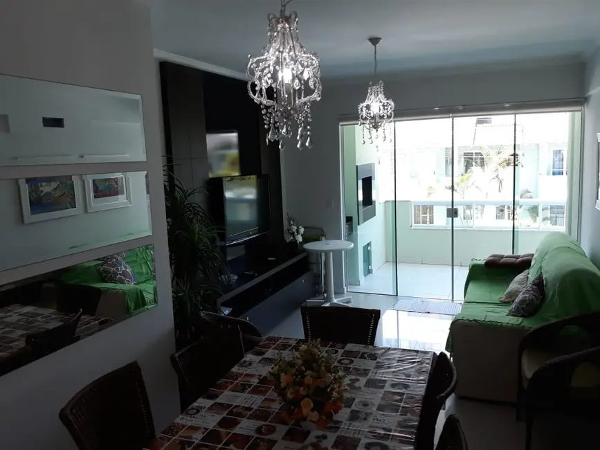 Foto 1 de Apartamento com 1 quarto à venda, 75m2 em Bombinhas, SC