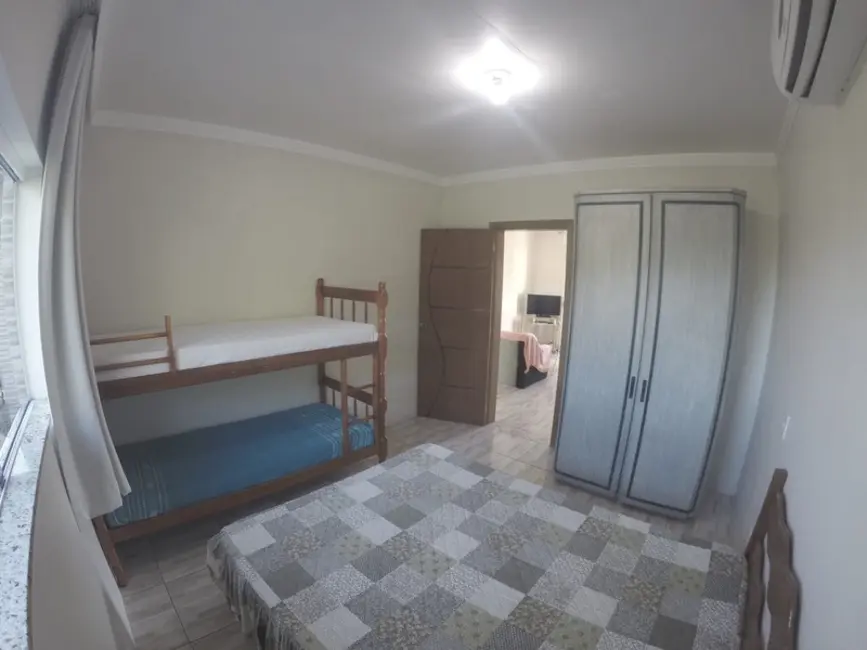 Foto 4 de Apartamento com 1 quarto à venda, 45m2 em Bombinhas - SC