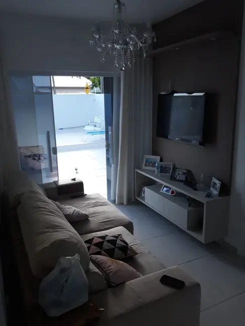 Foto 9 de Sala Comercial com 2 quartos à venda, 90m2 em Bombinhas - SC