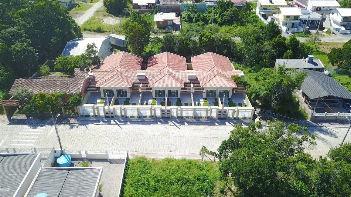 Casa com 1 quarto à venda, 70m2 em Bombinhas - SC - imagem 5 Foto 5 de Casa com 1 quarto à venda, 70m2 em Bombinhas - SC