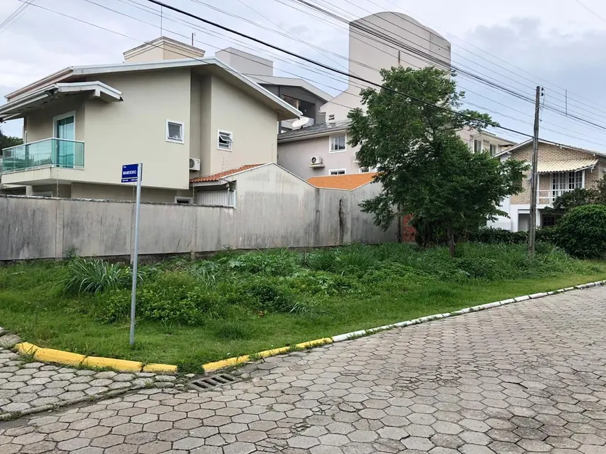 Foto 3 de Terreno / Lote à venda, 271m2 em Bombinhas - SC