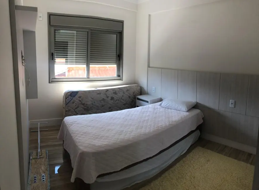 Apartamento com 3 quartos à venda, 233m2 em Centro, Bombinhas - SC - imagem 8 Foto 8 de Apartamento com 3 quartos à venda, 233m2 em Centro, Bombinhas - SC