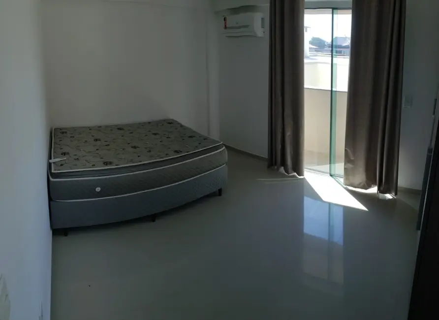Foto 8 de Apartamento com 1 quarto à venda, 75m2 em Bombinhas - SC