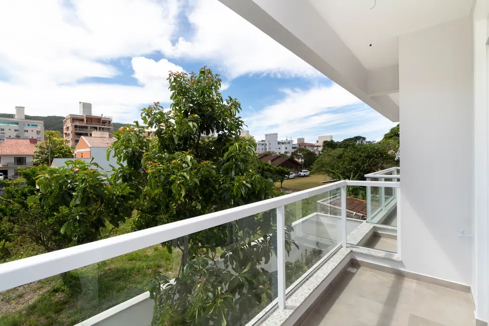 Foto 5 de Sala Comercial com 3 quartos à venda, 213m2 em Bombinhas - SC