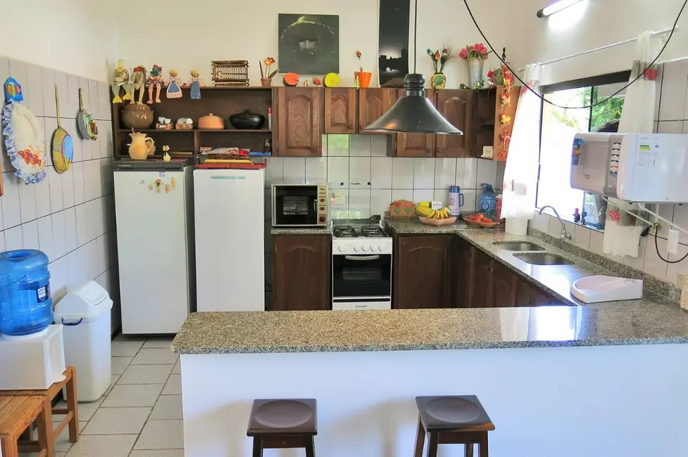 Foto 3 de Casa com 1 quarto à venda, 90m2 em Bombinhas - SC