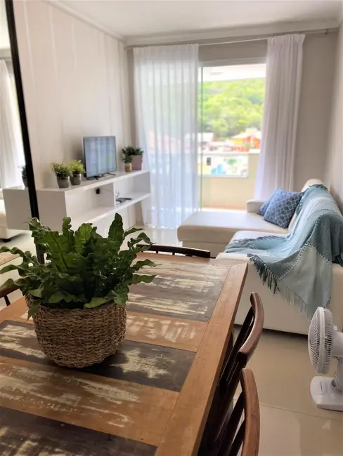 Foto 9 de Apartamento com 1 quarto à venda, 72m2 em Bombinhas - SC