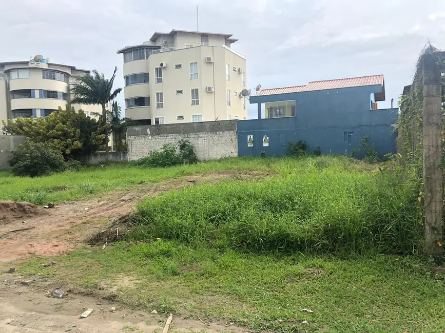 Foto 4 de Terreno / Lote à venda, 325m2 em Bombinhas - SC