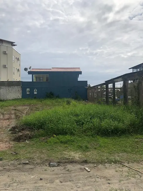 Foto 5 de Terreno / Lote à venda, 325m2 em Bombinhas - SC
