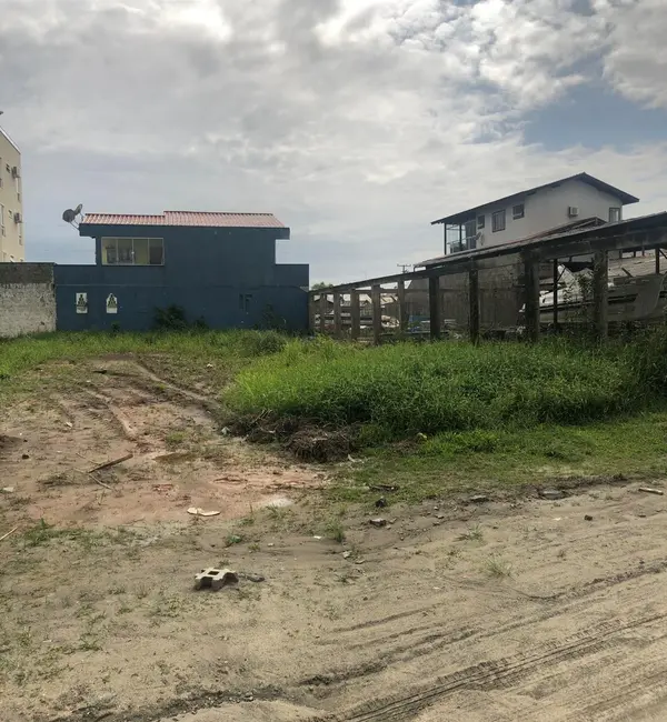 Foto 6 de Terreno / Lote à venda, 325m2 em Bombinhas - SC