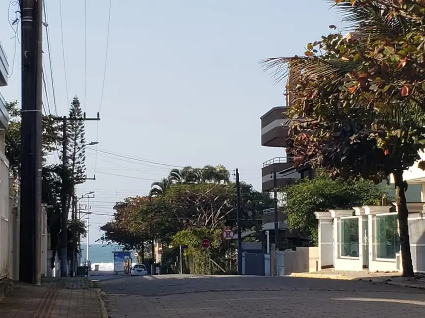 Foto 9 de Sala Comercial com 2 quartos à venda, 130m2 em Bombinhas - SC