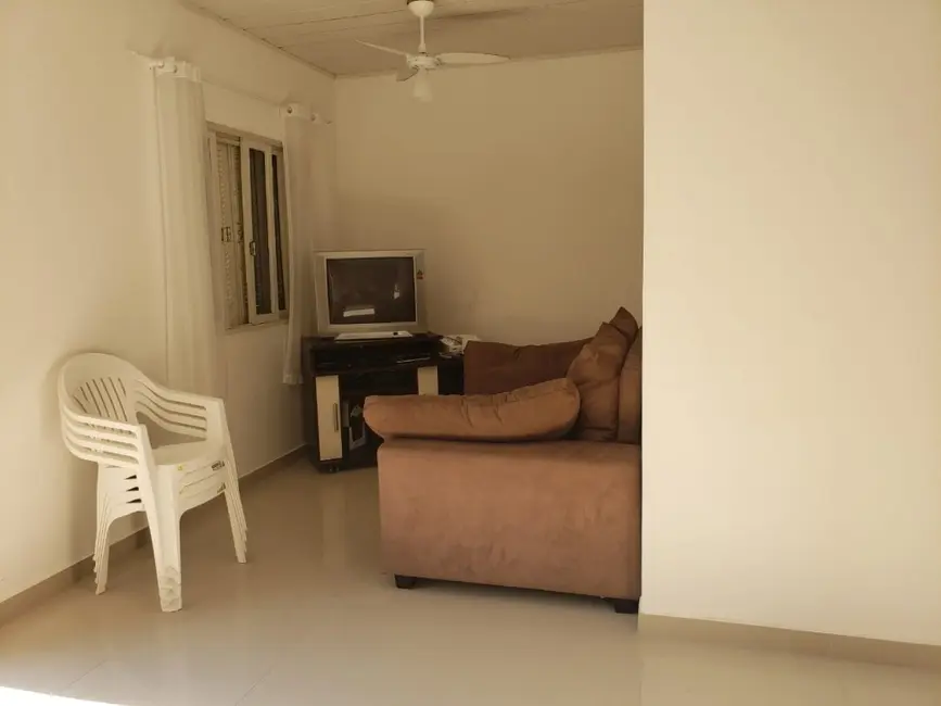 Foto 2 de Sala Comercial com 2 quartos à venda, 130m2 em Bombinhas - SC