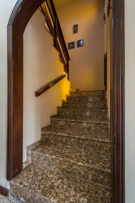 Foto 5 de Sala Comercial com 3 quartos à venda, 160m2 em Bombinhas - SC