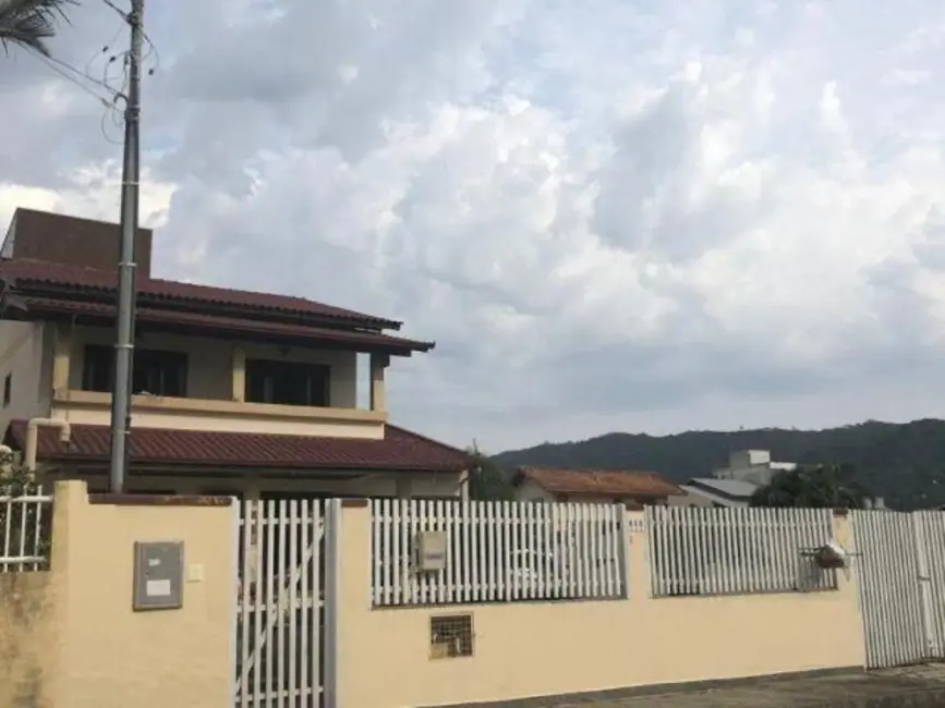 Foto 3 de Sala Comercial com 4 quartos à venda, 150m2 em Bombinhas - SC