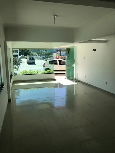 Foto 6 de Sala Comercial à venda, 42m2 em Bombinhas - SC
