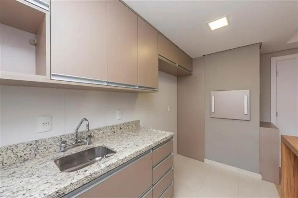 Apartamento com 3 quartos à venda, 65m2 em Petrópolis, Porto Alegre - RS - imagem 7 Foto 7 de Apartamento com 3 quartos à venda, 65m2 em Petrópolis, Porto Alegre - RS