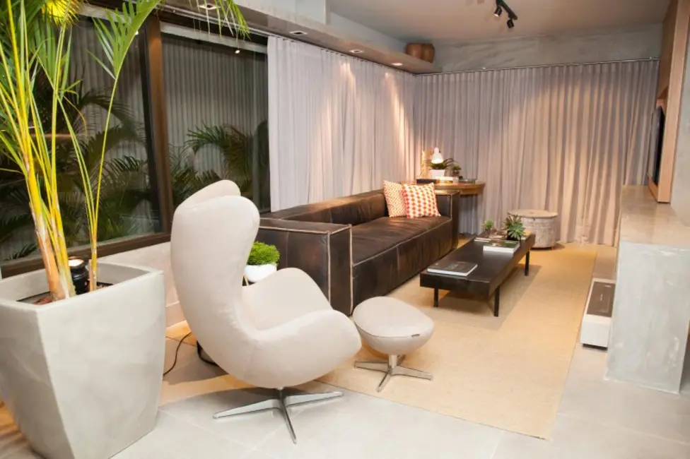 Apartamento com 3 quartos à venda, 110m2 em Menino Deus, Porto Alegre - RS - imagem 5 Foto 5 de Apartamento com 3 quartos à venda, 110m2 em Menino Deus, Porto Alegre - RS