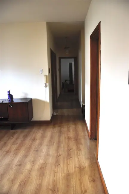 Apartamento com 3 quartos à venda, 105m2 em Santa Cecília, Porto Alegre - RS - imagem 9 Foto 9 de Apartamento com 3 quartos à venda, 105m2 em Santa Cecília, Porto Alegre - RS