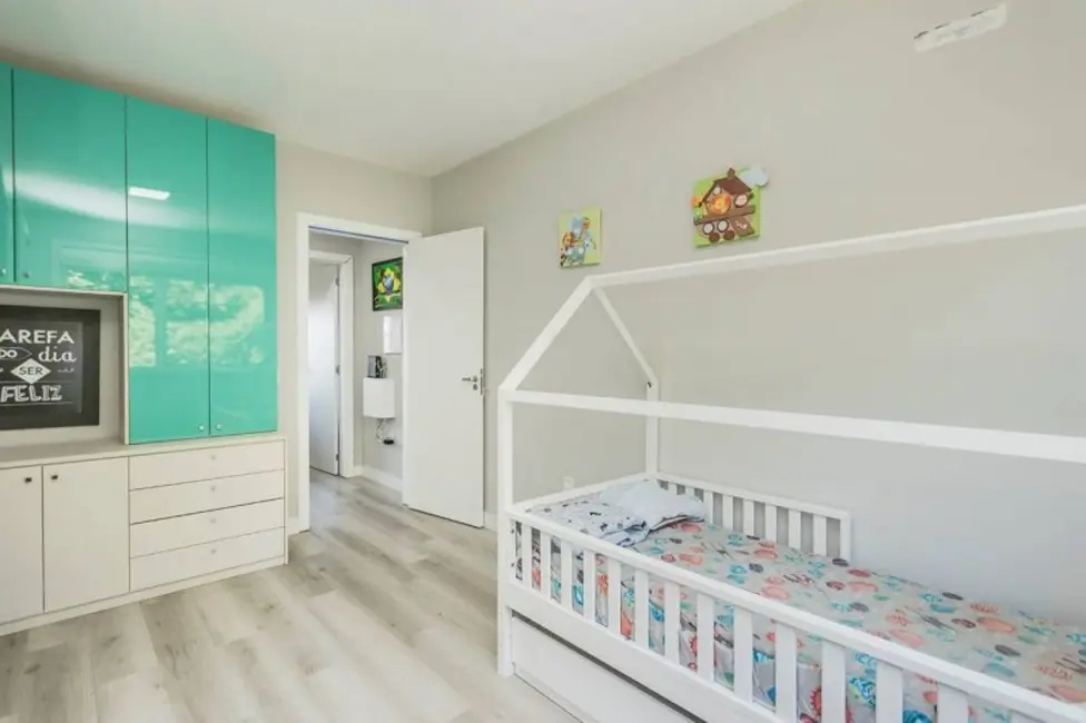 Foto 3 de Casa de Condomínio com 2 quartos à venda, 100m2 em Porto Alegre - RS