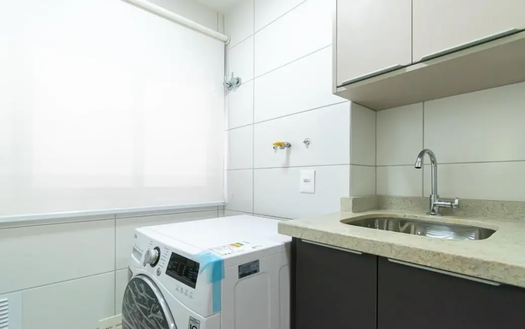Apartamento com 3 quartos à venda, 81m2 em Santana, Porto Alegre - RS - imagem 9 Foto 9 de Apartamento com 3 quartos à venda, 81m2 em Santana, Porto Alegre - RS