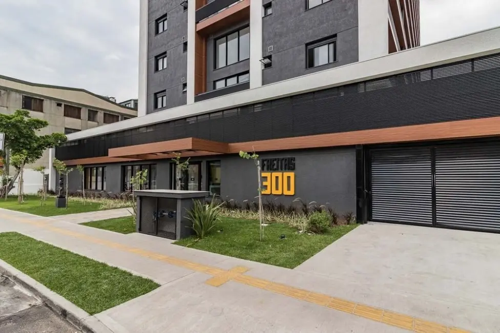 Apartamento com 1 quarto à venda, 41m2 em Azenha, Porto Alegre - RS - imagem 1 Foto 1 de Apartamento com 1 quarto à venda, 41m2 em Azenha, Porto Alegre - RS