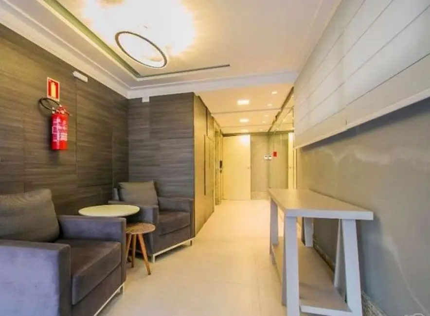 Foto 1 de Apartamento com 2 quartos à venda, 60m2 em Auxiliadora, Porto Alegre - RS
