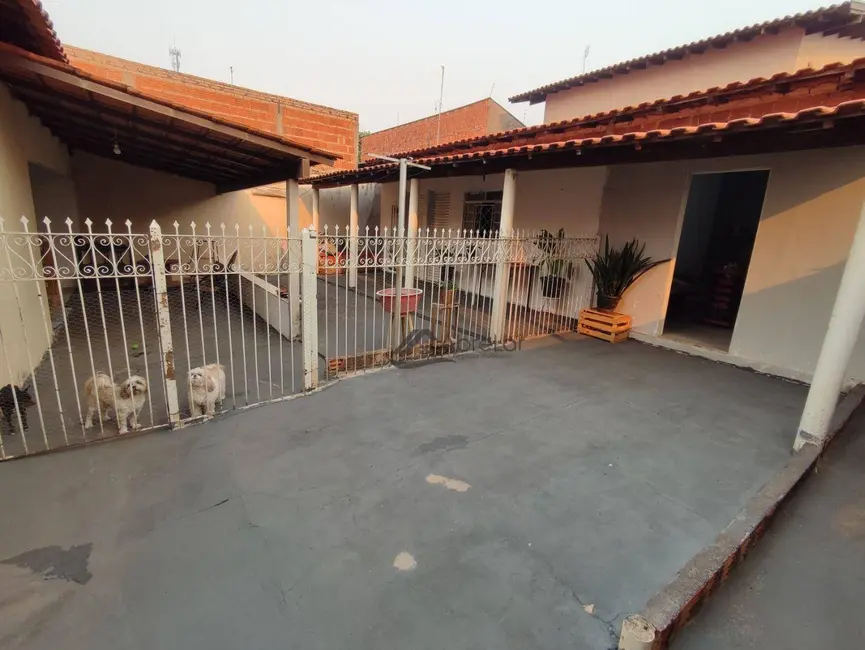 Foto 5 de Casa com 2 quartos à venda, 300m2 em Chris II, Votuporanga - SP