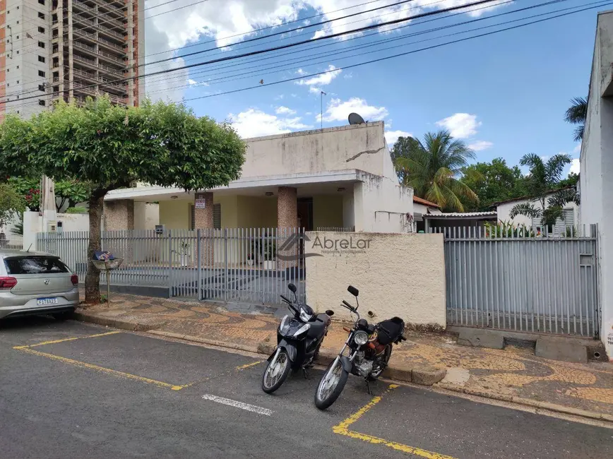Foto 2 de Casa com 3 quartos à venda, 300m2 em Santa Eliza, Votuporanga - SP