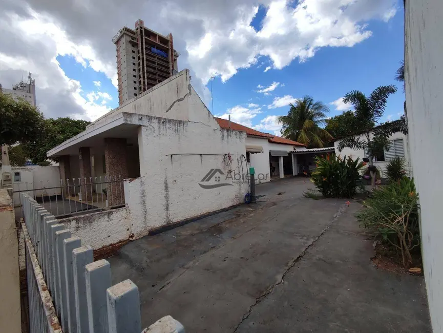 Foto 3 de Casa com 3 quartos à venda, 300m2 em Santa Eliza, Votuporanga - SP