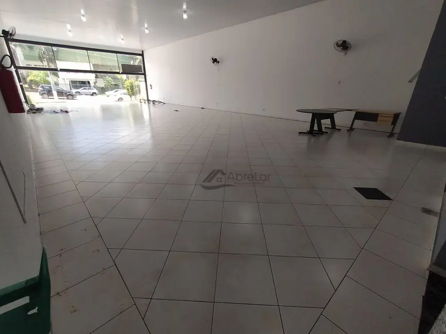 Foto 3 de Sala Comercial para alugar, 300m2 em Jardim Alvorada, Votuporanga - SP