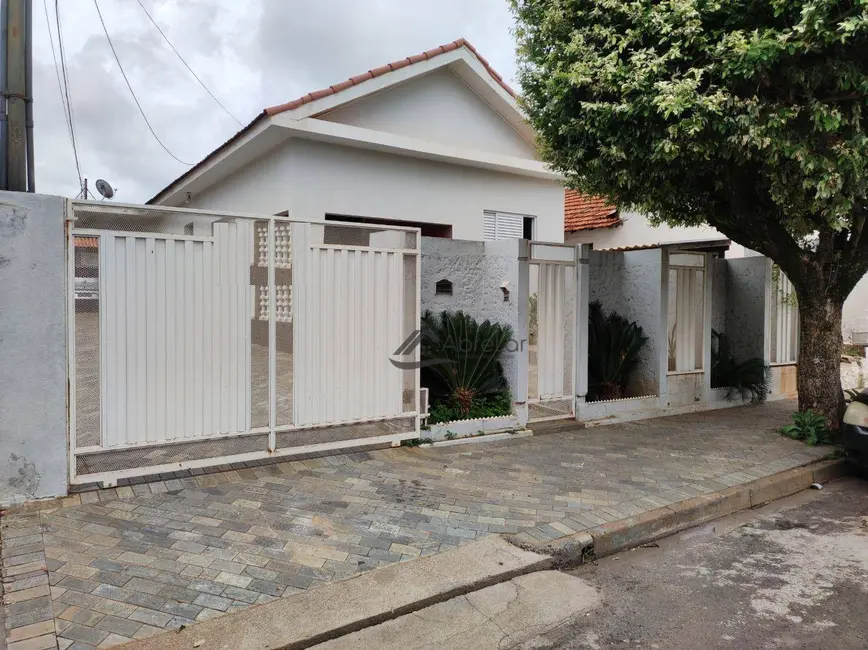 Foto 1 de Casa com 3 quartos à venda, 528m2 em Vila Paes, Votuporanga - SP