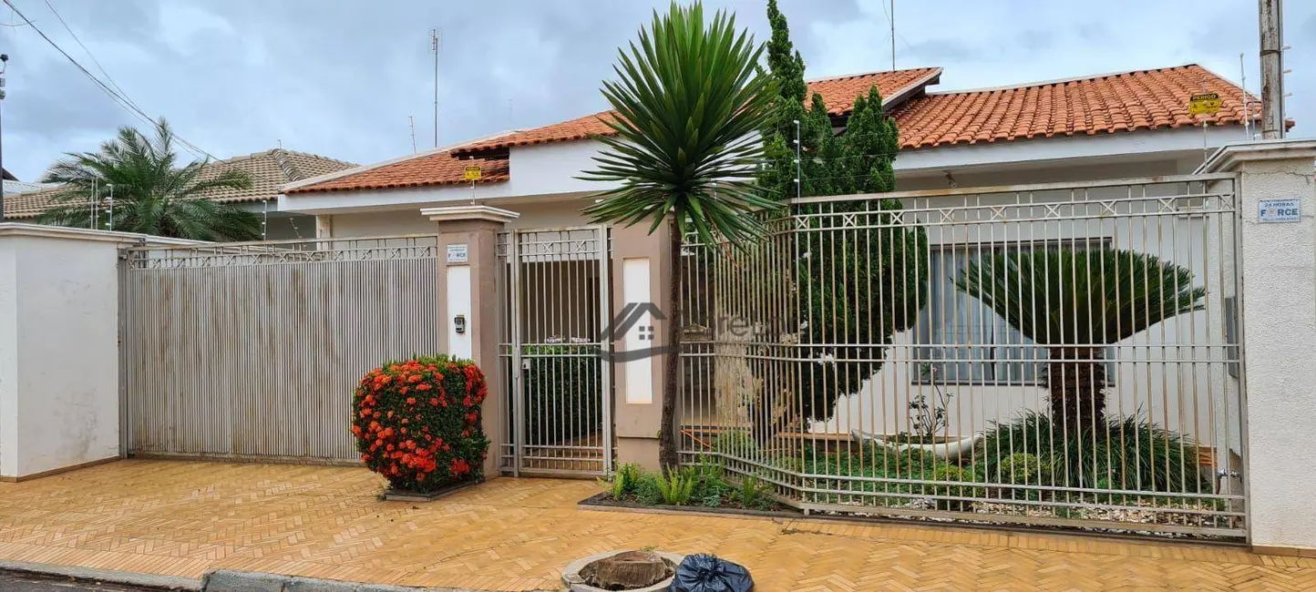 Foto 1 de Casa com 3 quartos à venda, 307m2 em Vila América, Votuporanga - SP