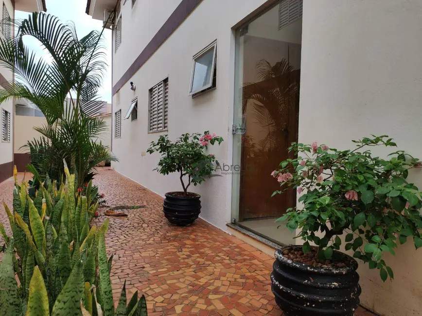 Apartamento com 2 quartos à venda, 70m2 em Vila Residencial Morini, Votuporanga - SP - imagem 3 Foto 3 de Apartamento com 2 quartos à venda, 70m2 em Vila Residencial Morini, Votuporanga - SP