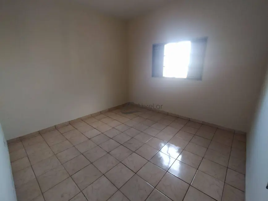 Casa com 3 quartos para alugar em Votuporanga - SP - imagem 5 Foto 5 de Casa com 3 quartos para alugar em Votuporanga - SP