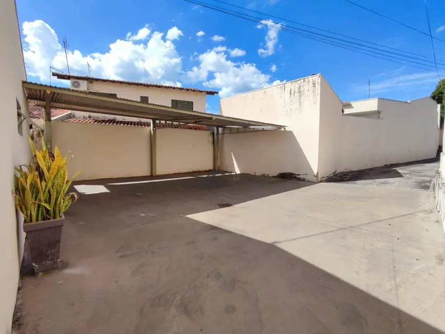 Foto 2 de Kitnet com 1 quarto para alugar em Chácara Aviação, Votuporanga - SP