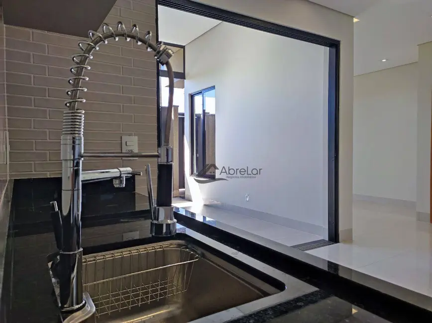 Foto 8 de Casa com 3 quartos à venda, 168m2 em Parque Santa Felícia, Votuporanga - SP