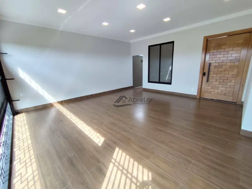 Foto 4 de Casa com 3 quartos à venda, 250m2 em Pozzobon, Votuporanga - SP