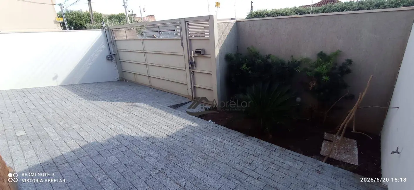 Foto 2 de Casa com 3 quartos para alugar em San Remo, Votuporanga - SP
