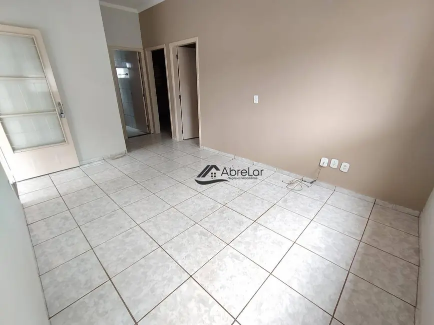 Foto 5 de Casa com 2 quartos à venda, 240m2 em Parque Residencial do Lago, Votuporanga - SP