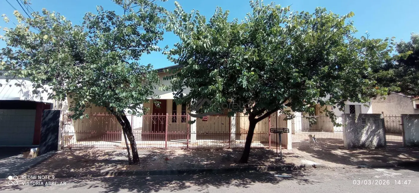 Foto 1 de Casa com 3 quartos para alugar, 352m2 em Pozzobon, Votuporanga - SP