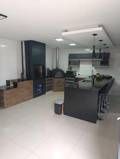 Casa com 3 quartos à venda em Valentim Gentil - SP - imagem 4 Foto 4 de Casa com 3 quartos à venda em Valentim Gentil - SP