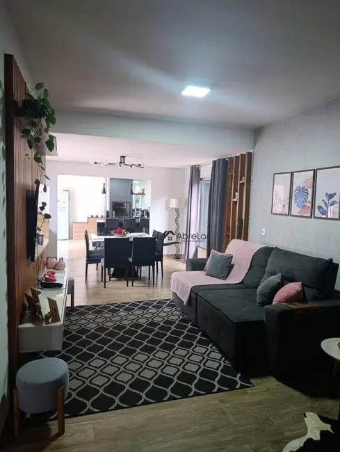 Casa com 3 quartos à venda em Valentim Gentil - SP - imagem 7 Foto 7 de Casa com 3 quartos à venda em Valentim Gentil - SP