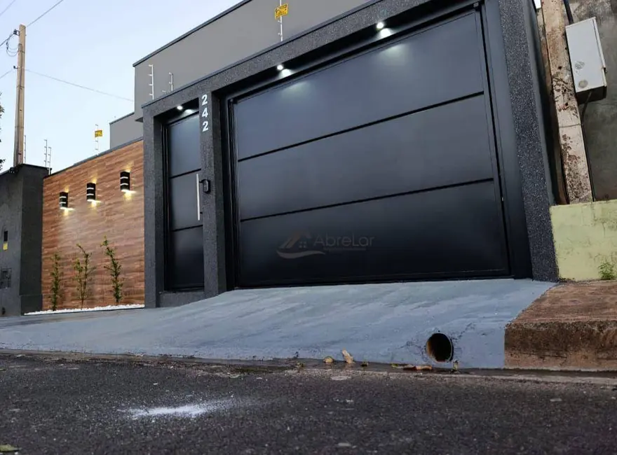 Casa com 3 quartos à venda em Valentim Gentil - SP - imagem 1 Foto 1 de Casa com 3 quartos à venda em Valentim Gentil - SP