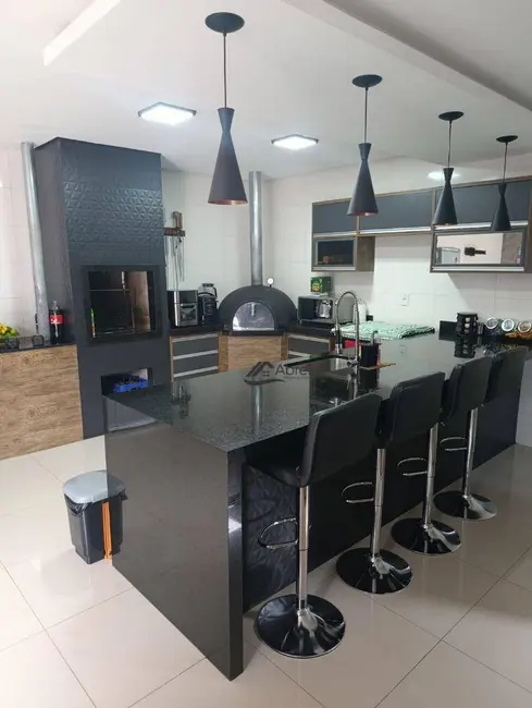 Casa com 3 quartos à venda em Valentim Gentil - SP - imagem 5 Foto 5 de Casa com 3 quartos à venda em Valentim Gentil - SP