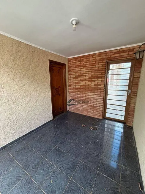 Foto 3 de Casa com 3 quartos para alugar, 261m2 em Chácara das Paineiras, Votuporanga - SP