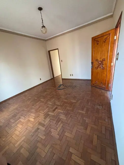 Foto 4 de Casa com 3 quartos para alugar, 261m2 em Chácara das Paineiras, Votuporanga - SP